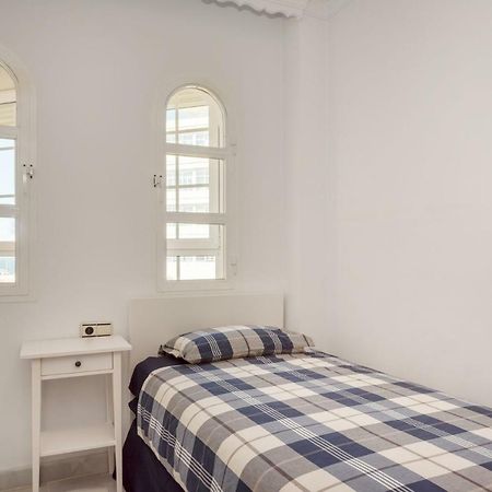 מארבלה Downtown Seaview Apartment מראה חיצוני תמונה