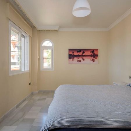 מארבלה Downtown Seaview Apartment מראה חיצוני תמונה