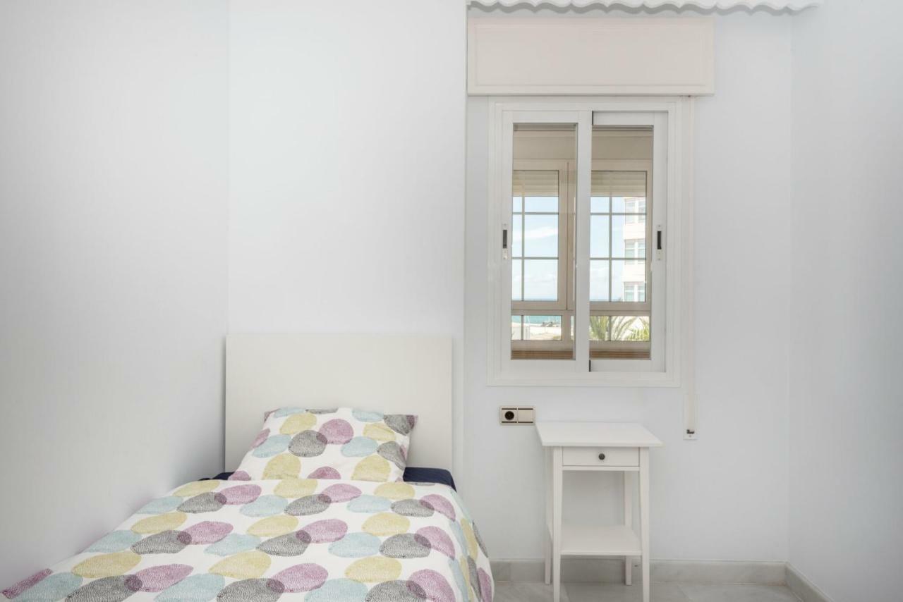 מארבלה Downtown Seaview Apartment מראה חיצוני תמונה